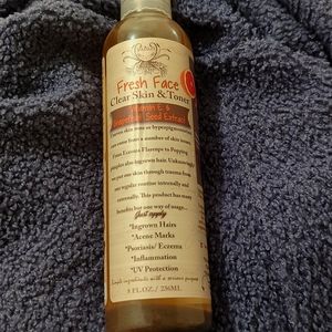 Yadain organic vitamin E & Grapefruit Seed Extract Toner